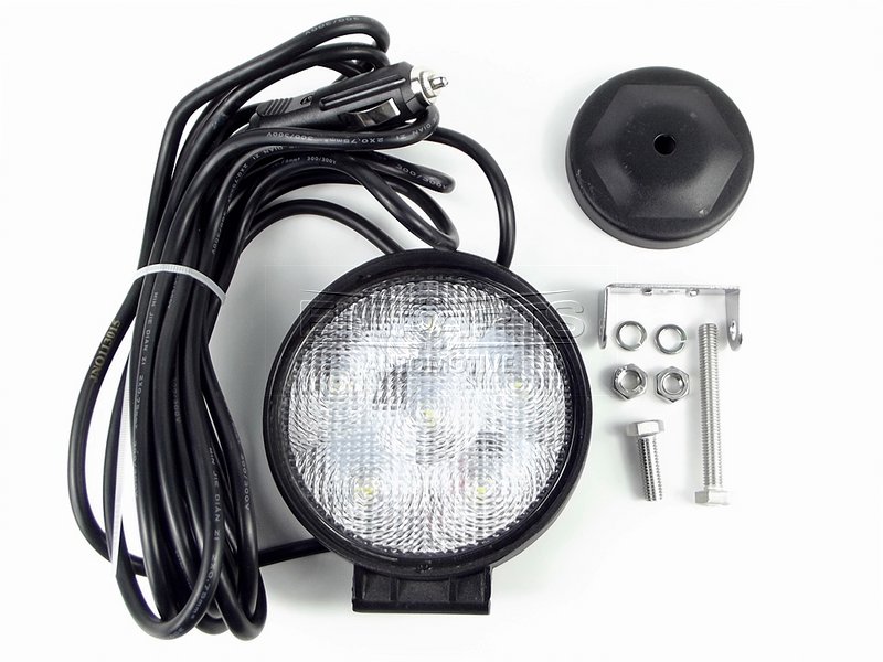 LED Pracovní světlo 18W (6 x 3W) 60° s magnetem