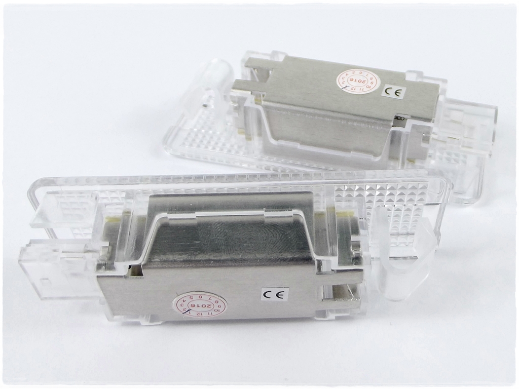 LED osvětlení prostoru nohou BMW Z8 E52 (1999-2003)