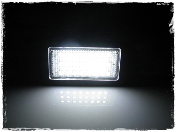 LED osvětlení SPZ BMW 7 E38 (1994-2001)