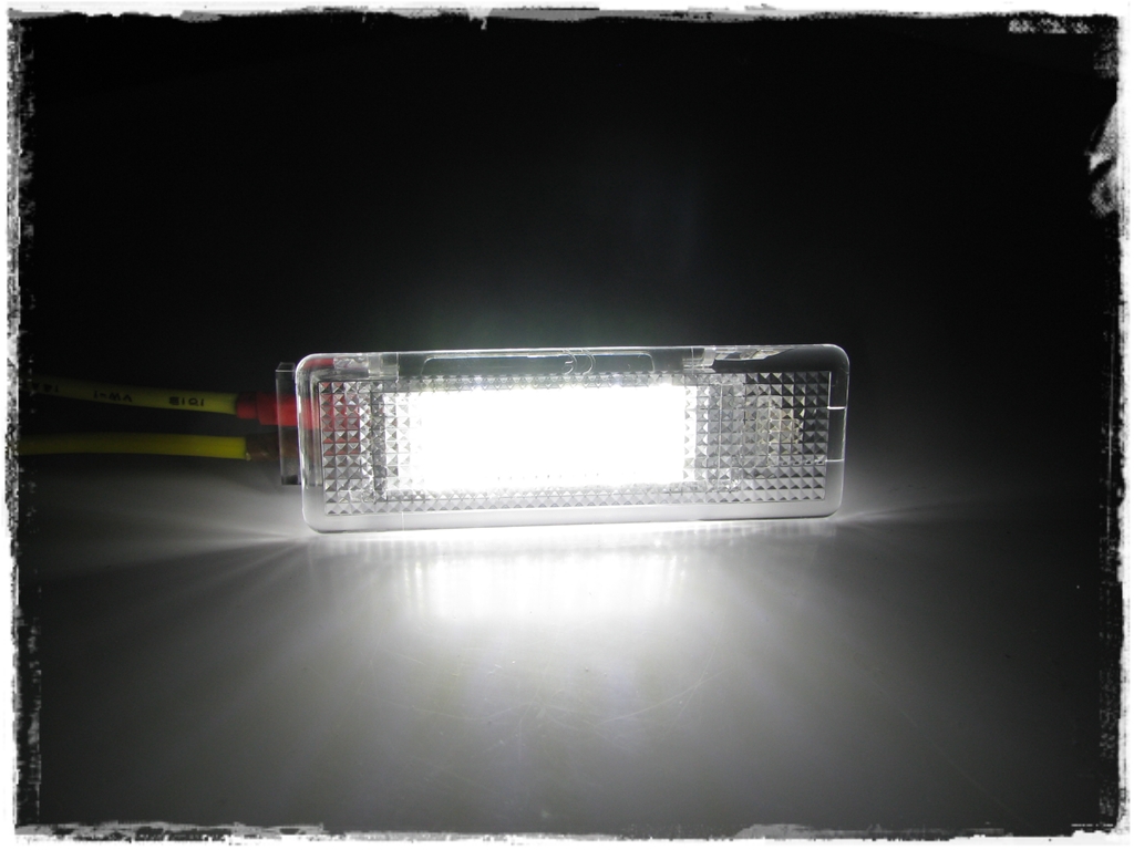 LED osvětlení kufru VW Eos (2006-2011)