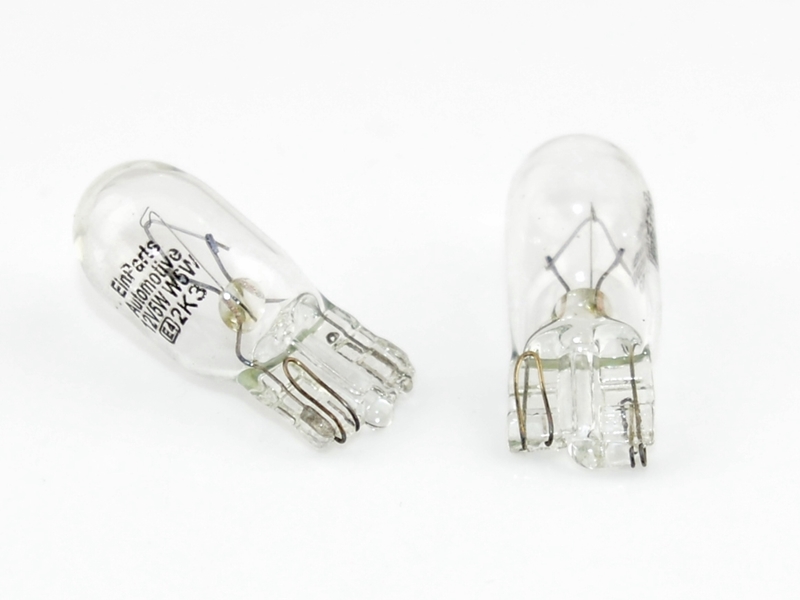 W5W Halogenové žárovky 5W (žlutá) E4